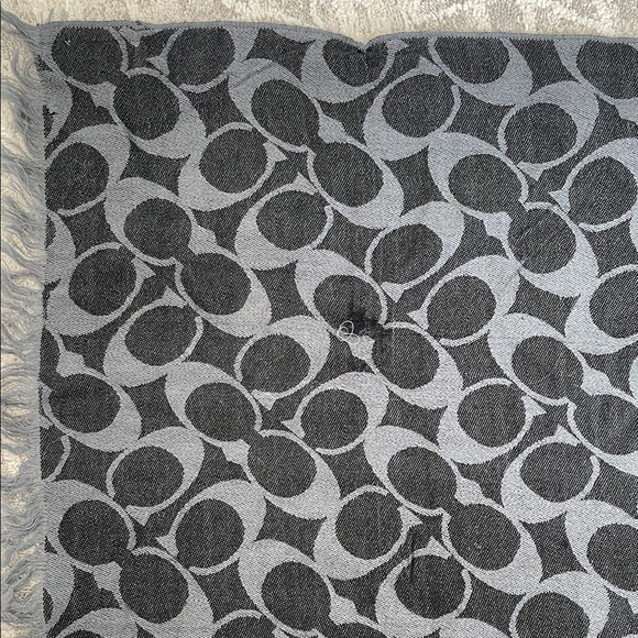 Black Patterned Scarf - Picture 5 of 5